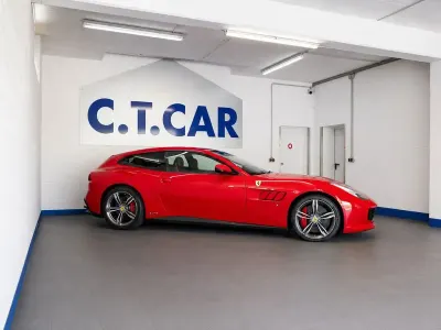 Gebraucht Ferrari GTC4Lusso 691 PS (508 kW) 2021 Rot Kombi