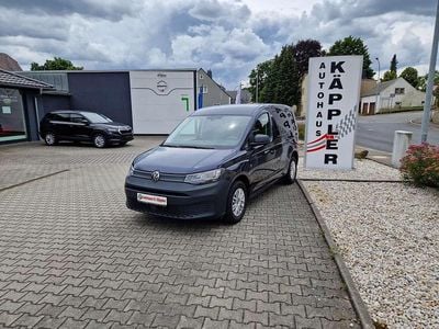 Gebraucht VW Caddy Basis 102 PS (75 kW) 2022 Starlight blue Van / Kleinbus