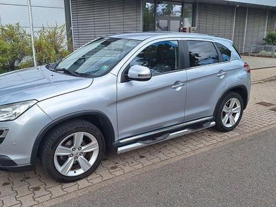 Peugeot 4008