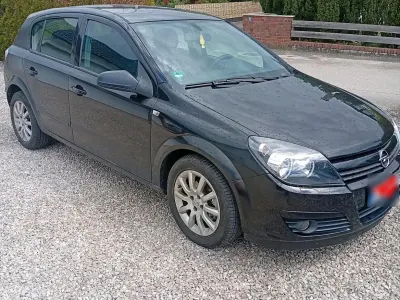 Gebraucht Opel Astra 90 PS (66 kW) 2005 Schwarz Kleinwagen