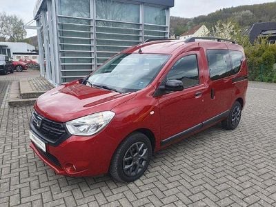 Usata Dacia Dokker Comfort 131 CV (96 kW) 2021 Rosso Monovolume