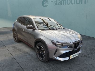 Grün Gebraucht 2024 Alfa Romeo Junior Edizione Speciale SUV | 41.740 €