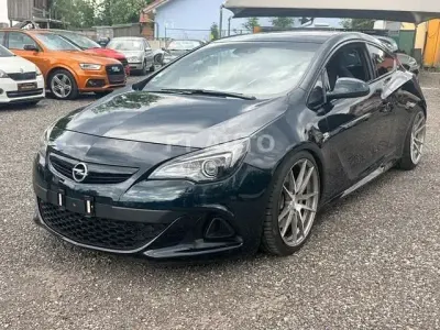 Gebraucht Opel Astra GTC OPC 280 PS (205 kW) 2015 Grün Limousine