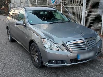 Mercedes E200