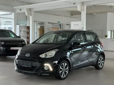 Gebraucht Hyundai i10 Edition 87 PS (63 kW) 2014 Schwarz Kleinwagen