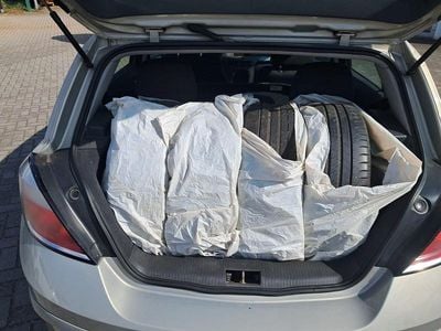 Gebraucht Opel Astra Edition 105 PS (77 kW) 2005 Grau Limousine