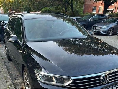Gebraucht VW Passat R-line 150 PS (110 kW) 2018 Schwarz Kombi