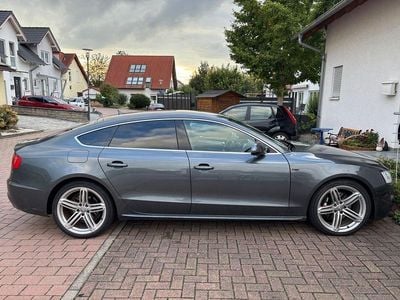 Grau Gebraucht 2013 Audi A5 Sportback Sport Kleinwagen | 16.500 € (Etwas zu teuer)