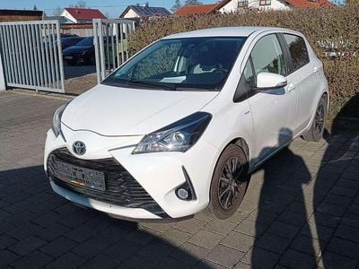 Weiß Gebraucht 2018 Toyota Yaris Team Kleinwagen | 12.990 € (Fairer Preis)