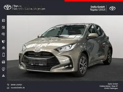 Gebraucht Toyota Yaris Team 120 PS (88 kW) 2021 Andere Kleinwagen