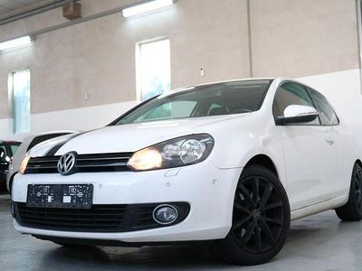 Gebraucht VW Golf VI Team 160 PS (117 kW) 2010 Weiß Kleinwagen