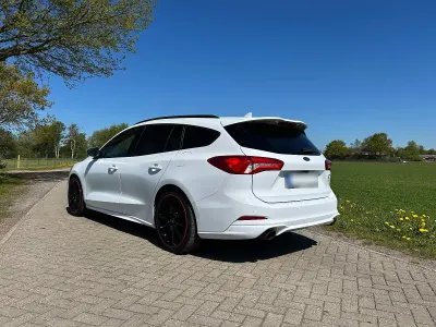 Second-hand Ford Focus Performance Edition 280 CP (205 kW) 2020 Alb Break
