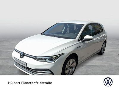 Gebraucht VW Golf VIII Style 131 PS (96 kW) 2024 Weiß Limousine