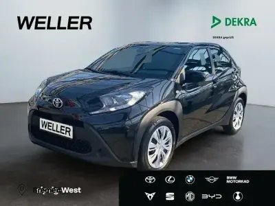 Neu Toyota Aygo X Business Edition 72 PS (52 kW) 2025 Schwarz SUV