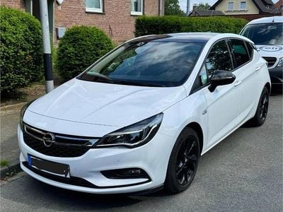 Gebraucht Opel Astra Color Edition 125 PS (91 kW) 2018 Weiß Limousine