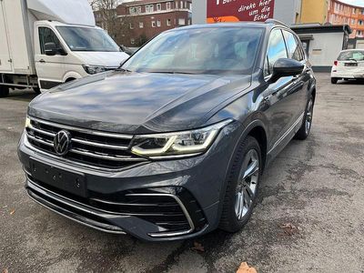 Grau Gebraucht 2023 VW Tiguan R-line SUV | 26.800 € (Etwas zu teuer)
