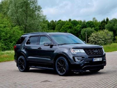 Ford Explorer