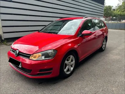 Gebraucht VW Golf VII Comfortline 110 PS (80 kW) 2015 Rot Kombi