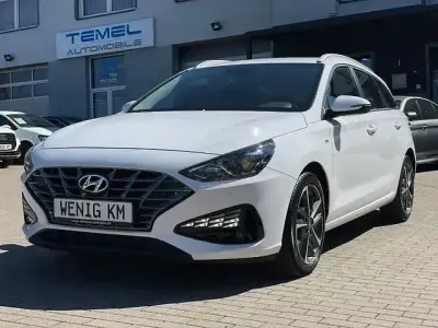 Gebraucht Hyundai i30 Trend 160 PS (117 kW) 2023 Weiß Kombi
