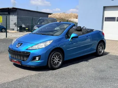 Gebraucht Peugeot 207 CC Premium 111 PS (81 kW) 2011 Blau Cabrio