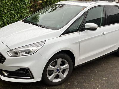 Silber Gebraucht 2020 Ford Galaxy Van / Kleinbus | 26.599 € (Fairer Preis)
