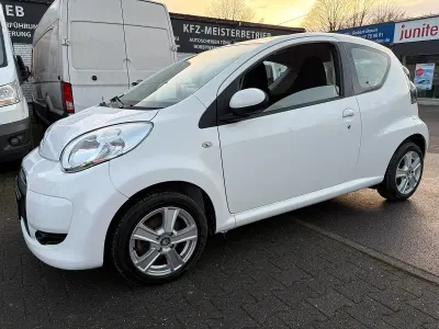 Gebraucht Citroën C1 70 PS (51 kW) 2011 Weiß Kleinwagen