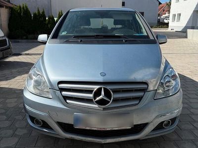 Mercedes B180