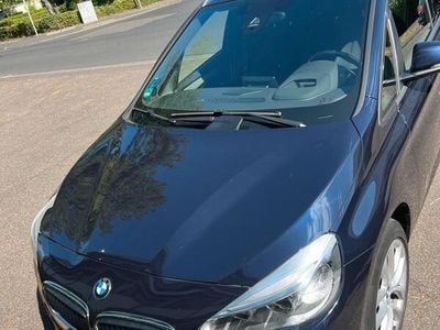 BMW 220