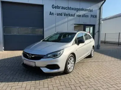 Gebraucht Opel Astra Edition 122 PS (89 kW) 2021 Silber Kombi