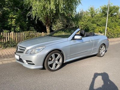 Usata Mercedes E300 252 CV (185 kW) 2012 Argento Cabrio