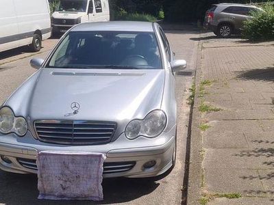 Mercedes C220