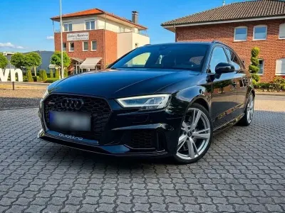Gebraucht Audi RS3 Comfort 400 PS (294 kW) 2020 Schwarz Limousine