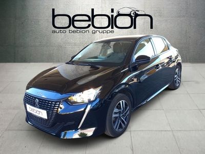 Lackierung schwarz perla nera/ Gebraucht 2020 Peugeot 208 Allure Kleinwagen | 18.480 € (Etwas zu teuer)