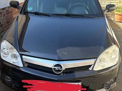 Gebraucht Opel Tigra 90 PS (66 kW) 2009 Schwarz Cabrio