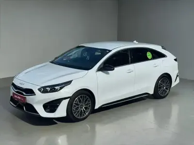 Gebraucht Kia ProCeed GT GT-Line 140 PS (102 kW) 2024 Weiß Kleinwagen