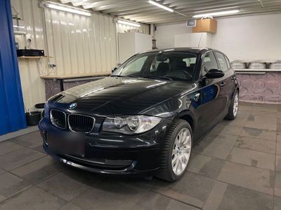 gebraucht BMW 118 d LCI 5tür. / Klima / SHZ / Allwetterreifen / LED /BT/MFL