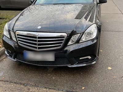 Second-hand Mercedes E250 258 CP (189 kW) 2009 Negru Berlinǎ