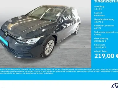Brugt VW Golf VIII Life 131 HK (96 kW) 2022 Grå Sedan