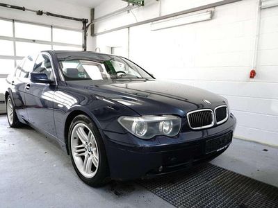 Second-hand BMW 745 333 CP (244 kW) 2002 Albastru Berlinǎ