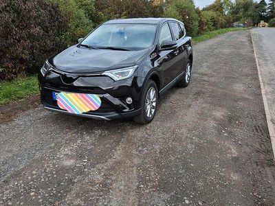 Braun Gebraucht 2017 Toyota RAV4 Edition-S SUV | 18.300 €
