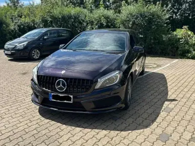 Gebraucht Mercedes A250 AMG line 211 PS (155 kW) 2014 Violett Kleinwagen