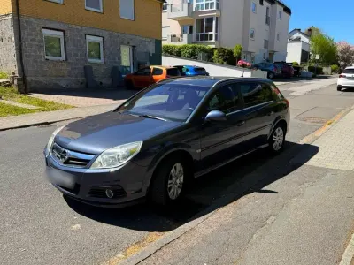 Gebraucht Opel Signum 155 PS (114 kW) 2007 Kleinwagen