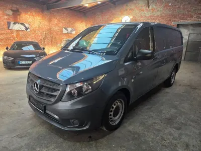 Gebraucht Mercedes Vito 102 PS (75 kW) 2020 Grau Van