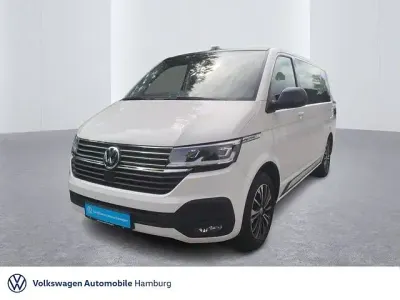 Gebraucht VW Multivan Comfortline 204 PS (150 kW) 2021 Candyweiß/dach schwarz Van / Kleinbus