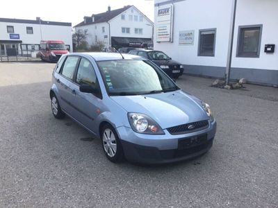 gebraucht Ford Fiesta 1,3 44 kW Fun,1 HAND