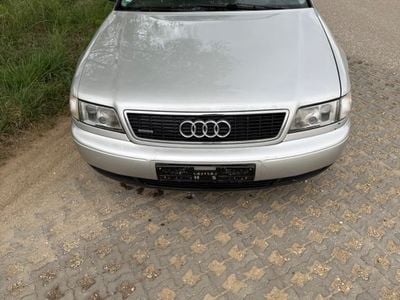 Gebraucht Audi A8 300 PS (220 kW) 1994 Silber Limousine