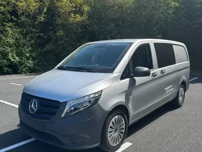 Gebraucht Mercedes Vito 190 PS (139 kW) 2021 Silber Van