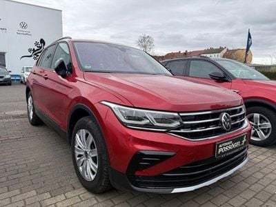 Gebraucht VW Tiguan Sport 150 PS (110 kW) 2022 Kings red metallic (metallic) SUV