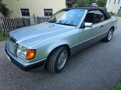 Gebraucht Mercedes 300 220 PS (161 kW) 1993 Silber Cabrio