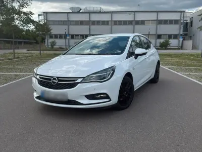 Gebraucht Opel Astra 110 PS (80 kW) 2017 Weiß Kleinwagen
